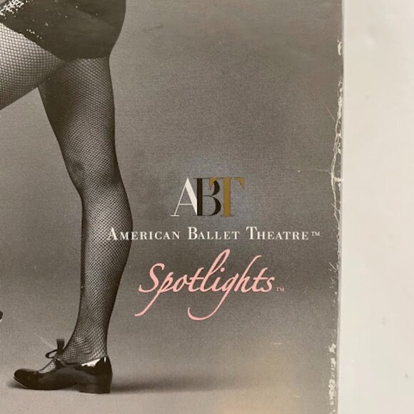 ABT Spotlights American Ballet Theatre Black Patent Tap Shoes Girls Size 10.5 - Picture 3 of 10